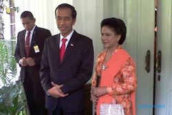 PELANTIKAN JOKOWI-JK : Kenakan Sanggul, Istri Jokowi Tampil Beda