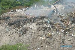 PENCEMARAN LINGKUNGAN : Pembakaran Sampah Ganggu Pernapasan Warga
