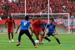 BABAK 8 BESAR DIVISI UTAMA 2014 : Dikalahkan Martapura FC, Pemain Persis Solo Menangis