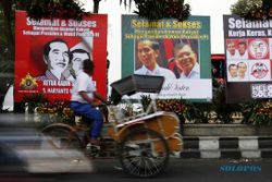 FOTO PELANTIKAN JOKOWI-JK : Bunga untuk Jokowi Berderet di Solo