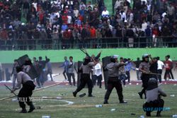 RUSUH SUPORTER : Persis Vs Martapura FC: Lubang di Dada Korban Sangat Dalam dan Menembus Paru-Paru