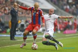 BAYERN MUNICH VS HANNOVER : 4 Gol Lewandowski-Robben Bawa Bayern Taklukkan Hannover