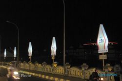 HUT KOTA JOGJA : Jembatan Amarta Dipenuhi Lampion