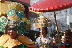 FOTO PAWAI : Kirab Budaya Pemuda Nusantara