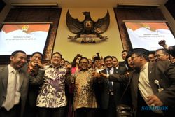 PEMILIHAN PIMPINAN MPR : Koalisi Jokowi Ajukan Oesman Sapta Odang Jadi Ketua MPR