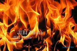  PASAR KERAJINAN BOROBUDUR TERBAKAR : Labfor Polda Jateng Selidiki Kebakaran Pasar Sentra Kerajinan Borobudur