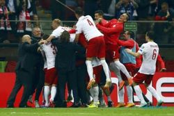 GRUP D KUALIFIKASI PIALA EROPA : Polandia Taklukkan Jerman 2-0