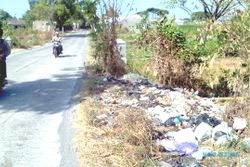 IRIGASI DI BOYOLALI : Sampah Sumbat Aliran Irigasi, Petani Teras Kelimpungan
