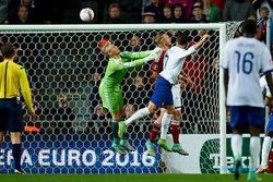 GRUP I KUALIFIKASI PIALA EROPA 2014 : Ronaldo Menangkan Portugal 1-0 atas Denmark