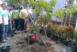 1.000 Pohon Ditanam di Bantaran Sungai Gajah Wong