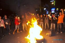 KENAIKAN HARGA BBM : 200 Polisi Amankan Demonstrasi di SPBU Cikini