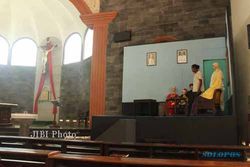 NATAL 2014 : Ada Ruang Tamu di Gereja Baleharjo