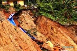 TANAH LONGSOR BOYOLALI : Banjir Bandang Terjang Jrakah, 1 Orang Hilang