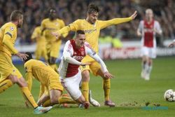 GRUP F LIGA CHAMPIONS : Ajax ke Liga Europa Seusai Hajar APOEL 4-0