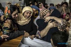 TEROR PAKISTAN : Taliban Serang Sekolah, 141 Tewas