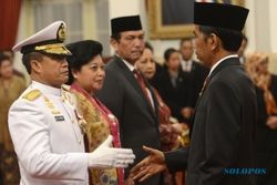 FOTO AGENDA PRESIDEN JOKOWI : Presiden Jokowi Lantik KSAL di Istana Negara