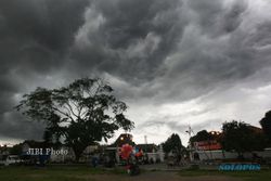 PRAKIRAAN CUACA : Hari Ini, Jogja dan Sekitarnya Diprediksi Hujan