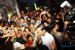 PASAR KLEWER TERBAKAR : Jokowi Minta Pemprov dan Pemkot Gotong Royong