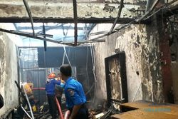 KEBAKARAN BOYOLALI : Pemadam Kebakaran Kewalahan Lumpuhkan Api di Karaoke The Red