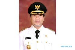 Bupati Lombok Barat Zaini Arony Ditahan KPK