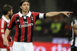 GENOA 1-0 AC MILAN : Riccardo Montolivo Sebut Milan Kurang Konsisten