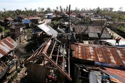 TOPAN HAGUPIT TERJANG FILIPINA : Hagupit Telan Puluhan Korban Jiwa, Sekolah dan Kantor Diliburkan