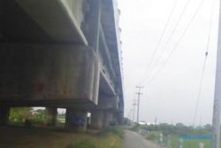 TEMPAT MESUM MADIUN : Astaga, Kolong Jembatan Layang Ini Banyak Dipakai Pacaran ABG