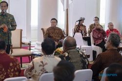 FOTO AGENDA PRESIDEN : Presiden Jamu Bupati di Istana Bogor