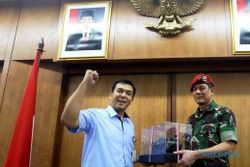 FOTO ALUTSISTA TNI : Pindad Tingkatkan Kapasitas Produksi