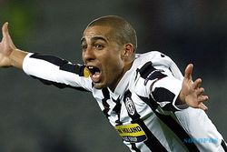 KARIER PEMAIN : Legenda Juventus Trezeguet Gantung Sepatu