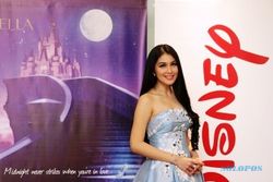 FOTO DISNEY PRINCESSES : Duh, Cantinya Cinderella Sandra Dewi!