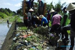 PENATAAN SLEMAN : Duh, Selokan Mataram Jadi Sasaran Pembuangan Sampah Liar