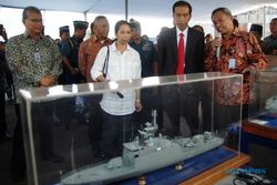 FOTO AGENDA PRESIDEN : Presiden Jokowi Simak Penjelasan PT PAL