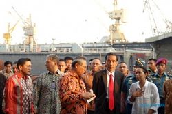 FOTO AGENDA PRESIDEN : Presiden Jokowi ke PT PAL Ungkap Dana BUMN