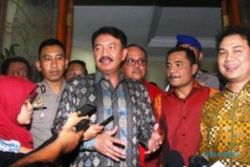 BUDI GUNAWAN TERSANGKA : Serang Balik, Budi Gunawan Laporkan KPK ke Kejakgung