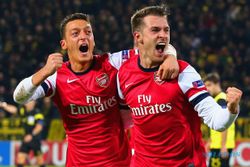 PEMAIN ANDALAN ARSENAL : Ozil & Ramsey  Comeback