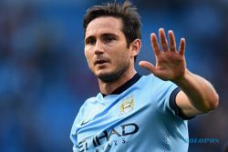 KARIR PEMAIN : Frank Lampard Bertahan di City Sampai Akhir Musim