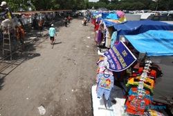 PASAR DARURAT KLEWER : Puluhan Pedagang Klewer Bingung Cari Tempat Jualan