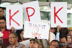 KPK VS POLRI : Komisioner KPK dari Unsur TNI Dinilai Tepat Minimalisasi Konflik KPK-Polri