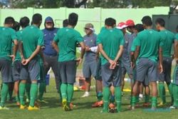 TIMNAS INDONESIA U-22 : Garuda Muda Haramkan Umpan-Umpan Panjang