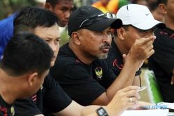TIMNAS INDONESIA U-23 : Fakhri Husaini Dukung Pemanggilan Dua Pemain Timnas U-19