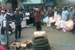 TAMBANG PASIR MERAPI : Ribuan Warga Purwobinangun Blokir Jalan