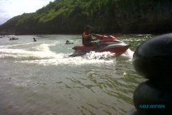 WARGA KALAP : Siswa MAN 1 Solo Tewas Tergulung Ombak Pantai Indrayanti