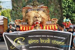 REOG PONOROGO : Merak Reog Seberat 50 Kg, Pemain Harus Jalani Laku Ini