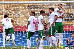 TIMNAS INDONESIA U-22 : Aji Santoso Terus Asah Penyerang Garuda Muda