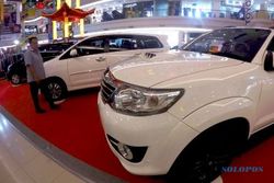 FOTO MOBIL TERBARU : Toyota Terbaru Hadir di Solo Square