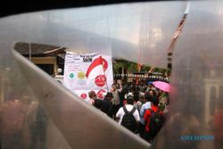 FOTO KPK VS POLRI : Demonstran Tuntut Penuntasan 22 Kasus