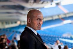 MASA DEPAN PELATIH : Ingin Tukangi Madrid, Tapi Zidane Punya Ambisi Utama