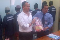 UANG PALSU : Polisi Sita 1.500 Lembar Upal Rp100.000 di Tanjung Priok