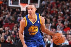 NBA 2015/2016 : Warrios Taklukkan Timberwolves, Curry Bintangnya